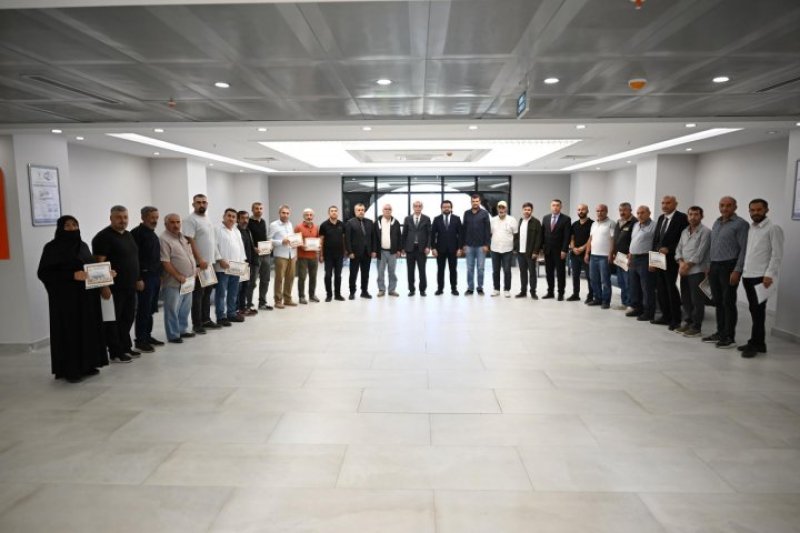 Başkan Geçit, “Ana Arı Yetiştirme” Kursunu Tamamlayan Kursiyerleri Ağırladı