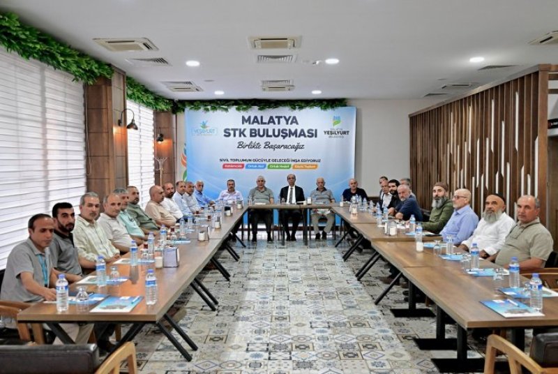 Başkan Geçit, STK Temsilcileriyle Yeşilyurt’un Bugünü ve Yarınlarını Ele Aldı