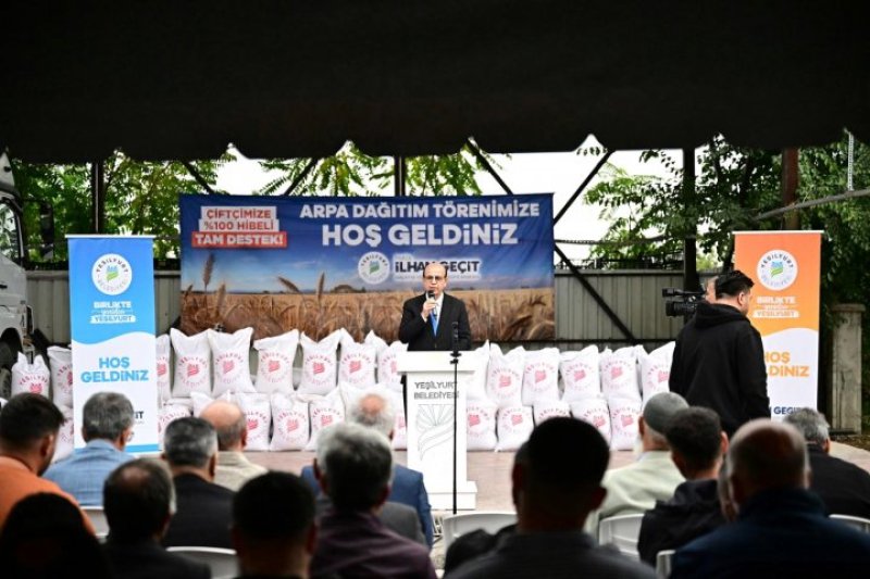 Yeşilyurt Belediyesi’nden Küçükbaş Hayvan Yetiştiricilerine 50 Ton Arpa Desteği!